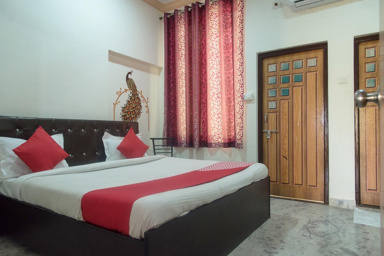 Oyo 11743 Hotel Shree Krishna Udaipur Exterior foto